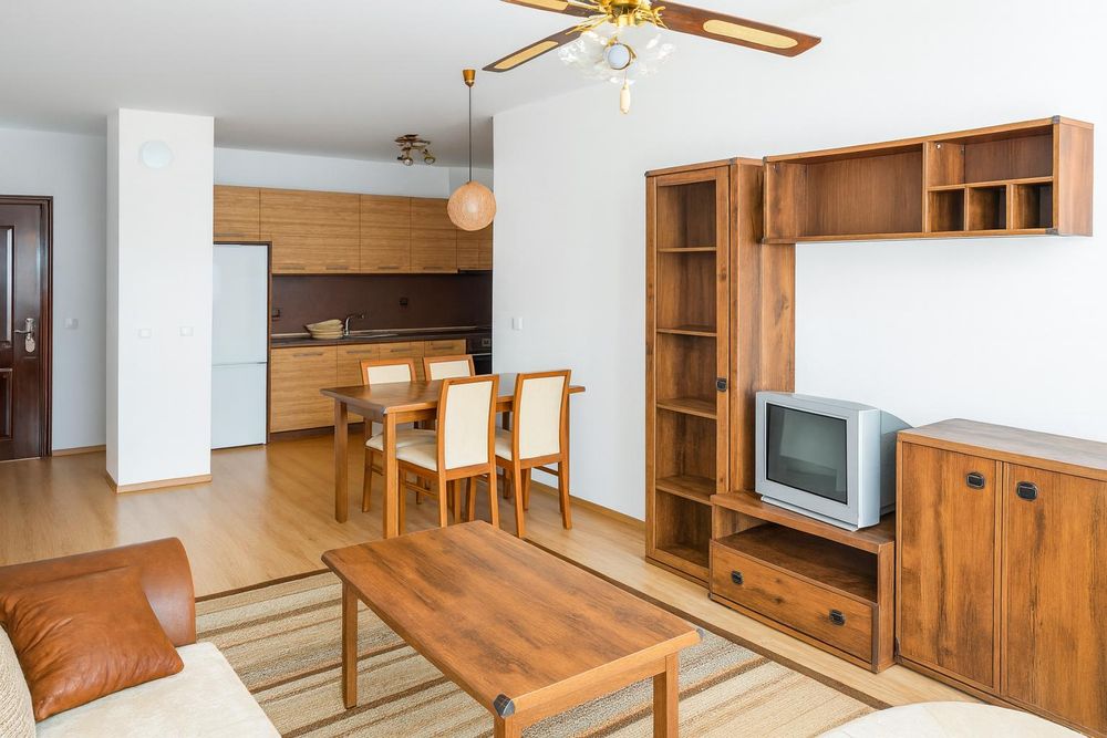 Дава се под наем Тристаен апартамент в Пловдив, Гагарин - 110 кв.м за 668.1 € - Снимка #1