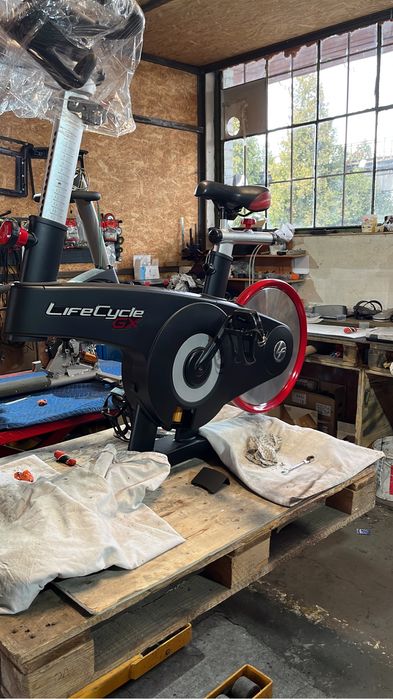 Biciclete spinning life fitness