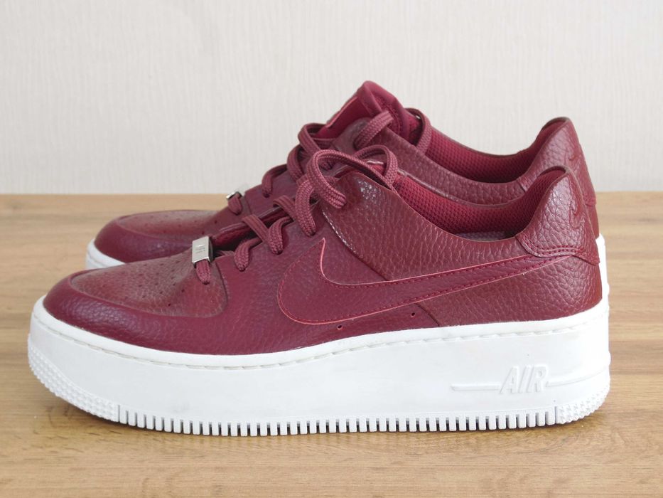Nike Air Force 1 Sage Low Team Red - 38,5 номер Оригинални!