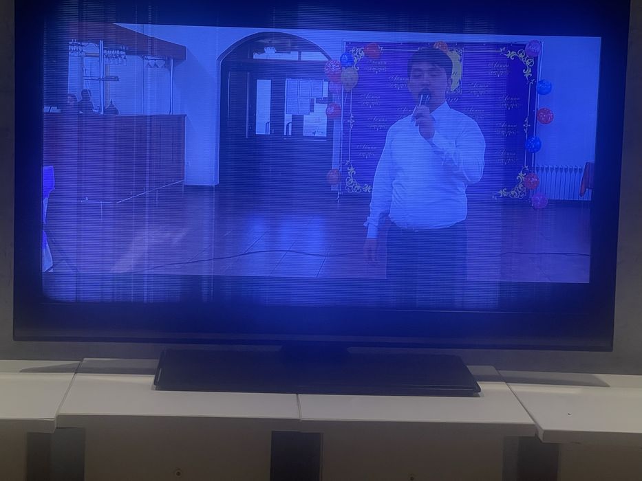 Отдам телевизор цветной 5000