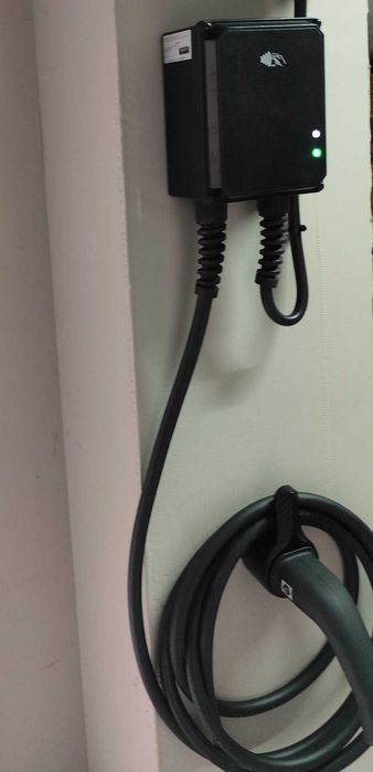 Зарядна станция модел EVS 22 KW/32 A с кабел тип 2 - 5 метра