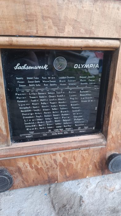 Колекционерско лампово радио