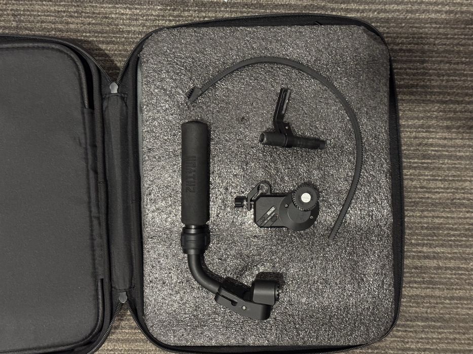 Zhiyun crane 4 combo