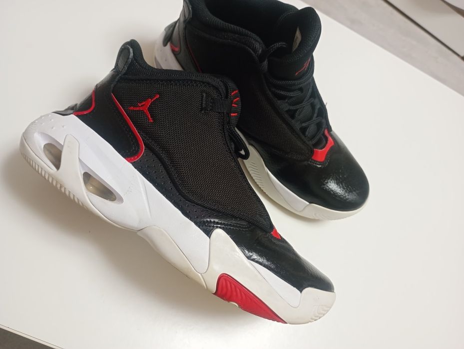 Jordan aura 4 ,..