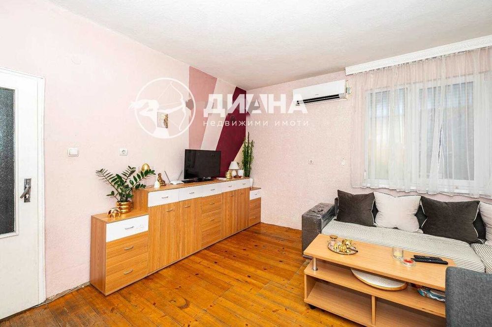 Продава се Четиристаен апартамент в Пловдив, Младежки Хълм - 126 кв.м за 1572 €/кв.м - Снимка #1