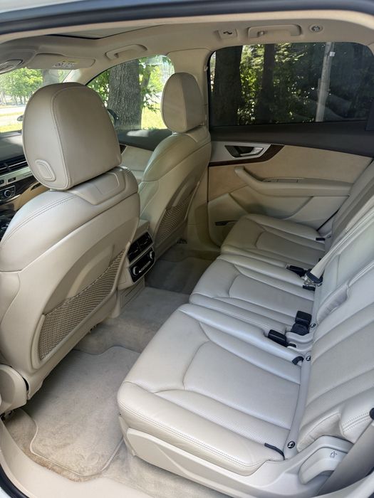 Aydi SQ7 4.0 tdi 2017г.185х.км MATRIX
