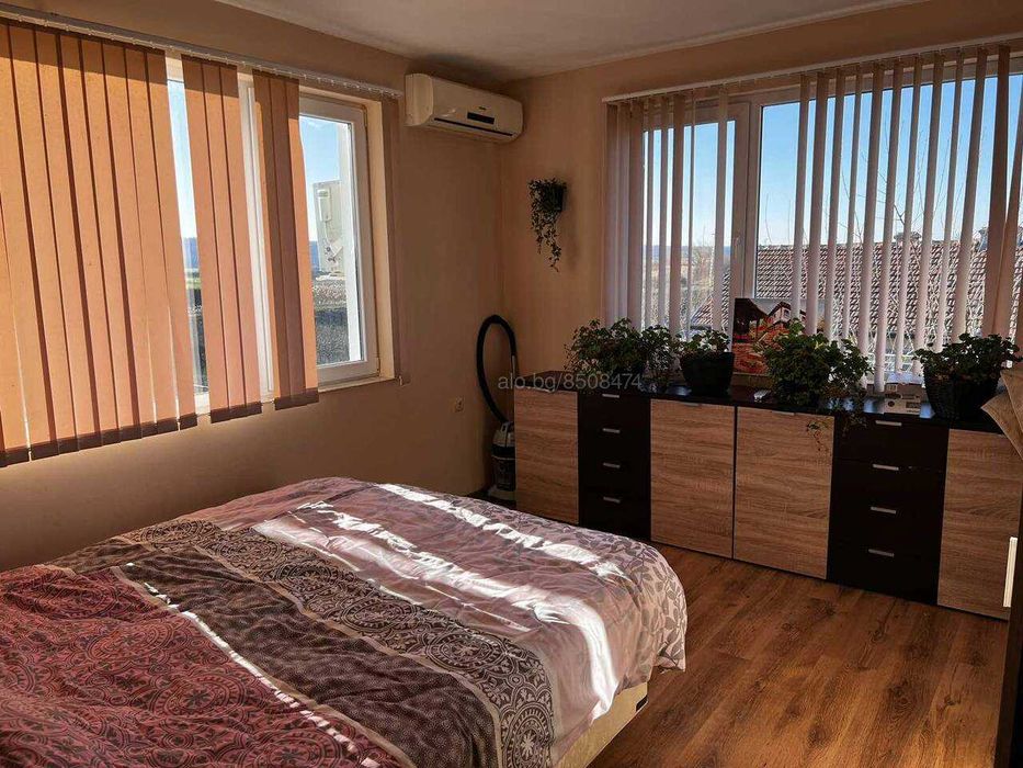 Продава се Къща в с. Тръстиково, Област Бургас - 137 кв.м за 1387 €/кв.м - Снимка #12