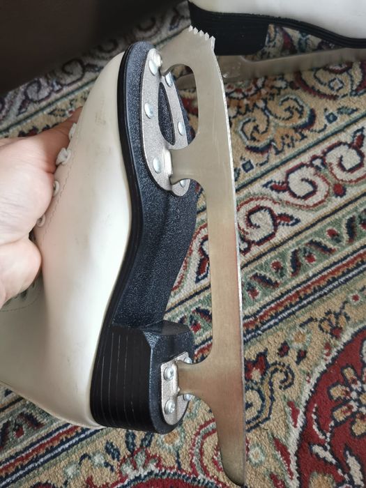 Коньки белые для девочек