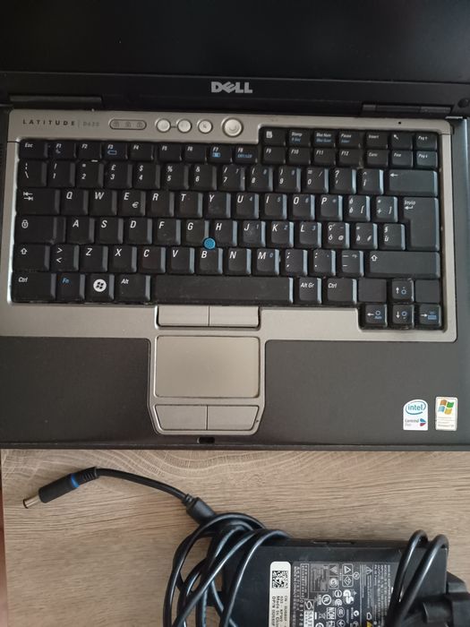 Лаптоп Дел DELL работещ