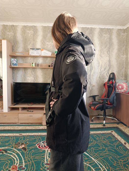 Продам куртку весна