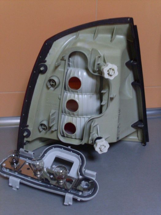 Заден десен стоп- габарит за Астра Г.