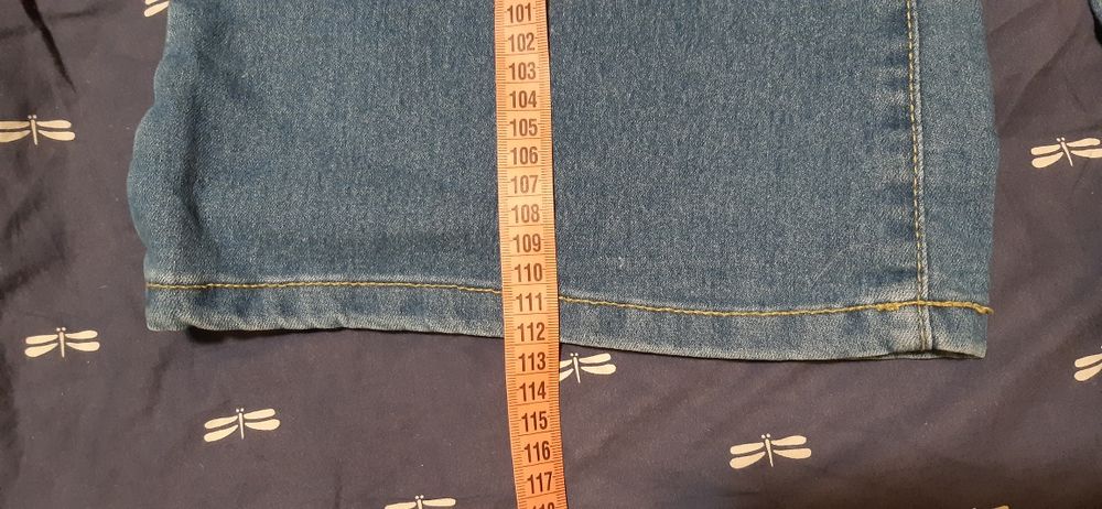 Blugi Boohoo Flare Evazati Rupti Marime 18 / 46 NOI cu Eticheta Talie Inalta