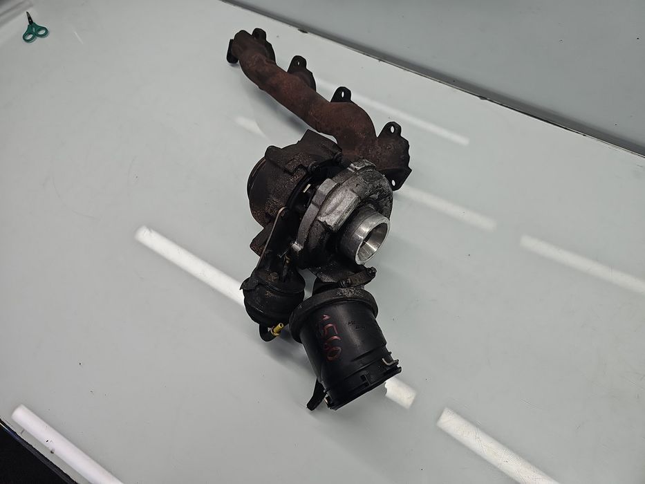 Turbina Mercedes Clasa C (W203) [Fabr 2000-2007] A6110960999 2.2 CDI 6