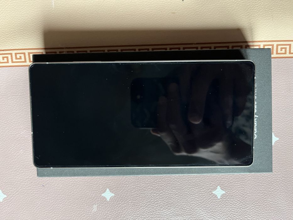 Samsung Galaxy S25 Ultra 12/256 серый. Обмена нет!