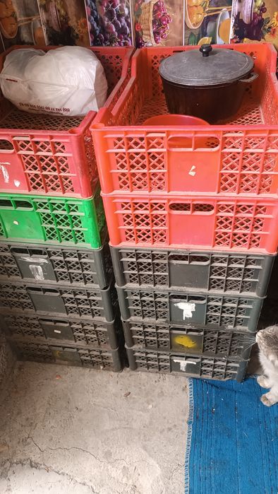 Ящик пластмассовый продается