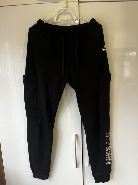 Продавам екип Nike