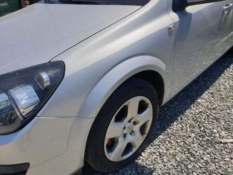 Dezmembrez Opel Astra H facelift 1.9CDTI 100cp 74kw; 1.9CDTI 120cp 88k