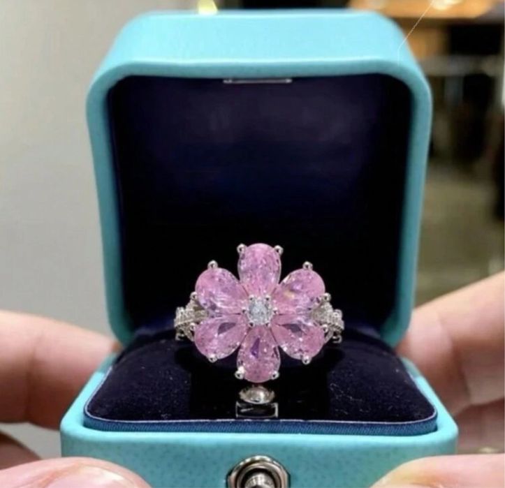 Бижута от сериала ,, почукай на вратата ми “