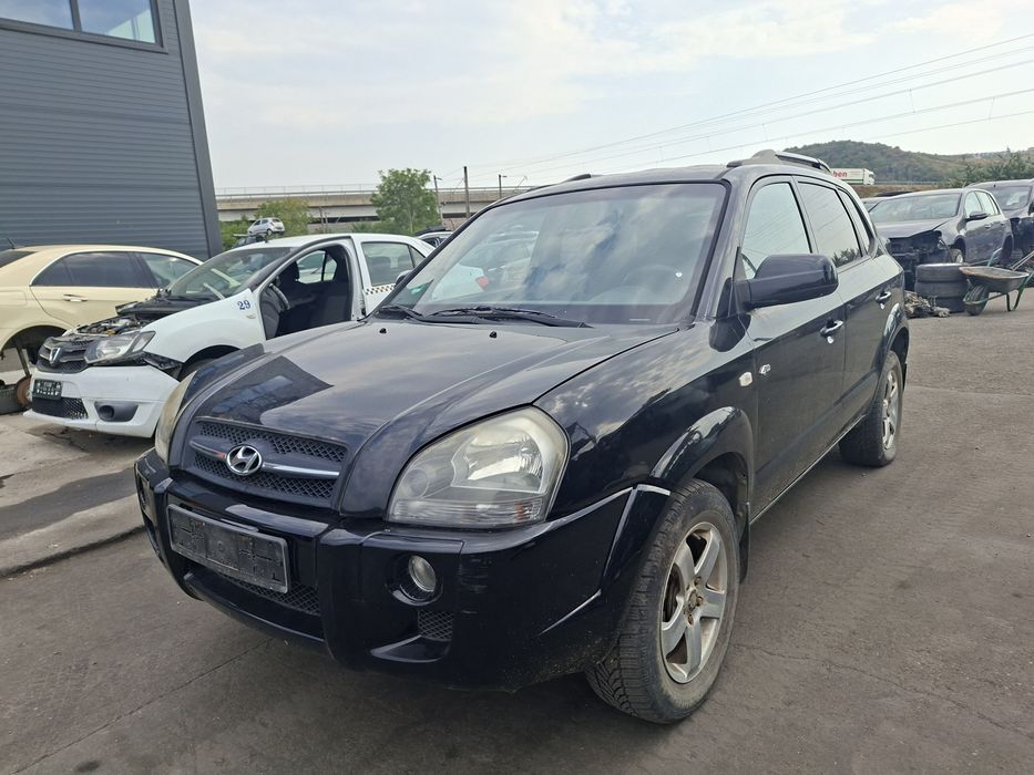 Dezmembram Hyundai Tucson, an 2008, 2.0 d, 4x4