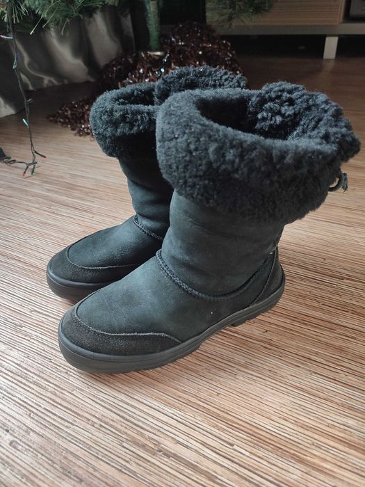 Продам угги натуралка 34 размер