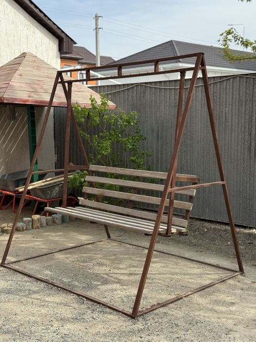 Качелья для двора, сада