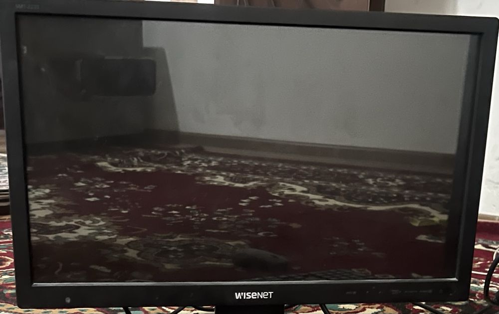 Компьютер с монитором Wisenet SMT-2233