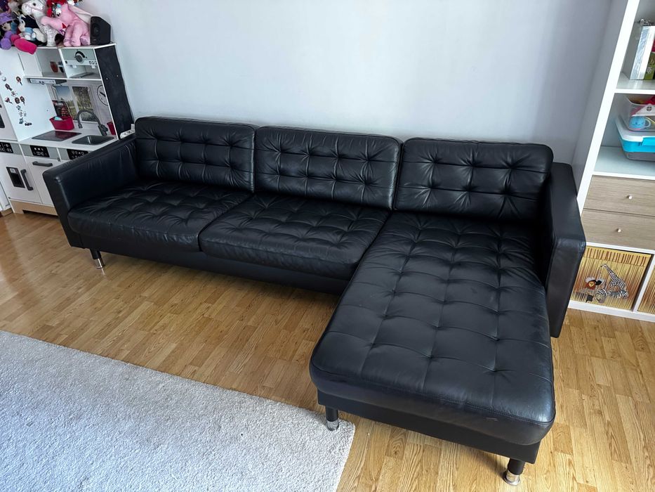 Canapea coltar piele naturala IKEA Landskrona in stare foarte buna, 4 locuri 280 lungime x 89 latime canapea x 158 latime sezlong