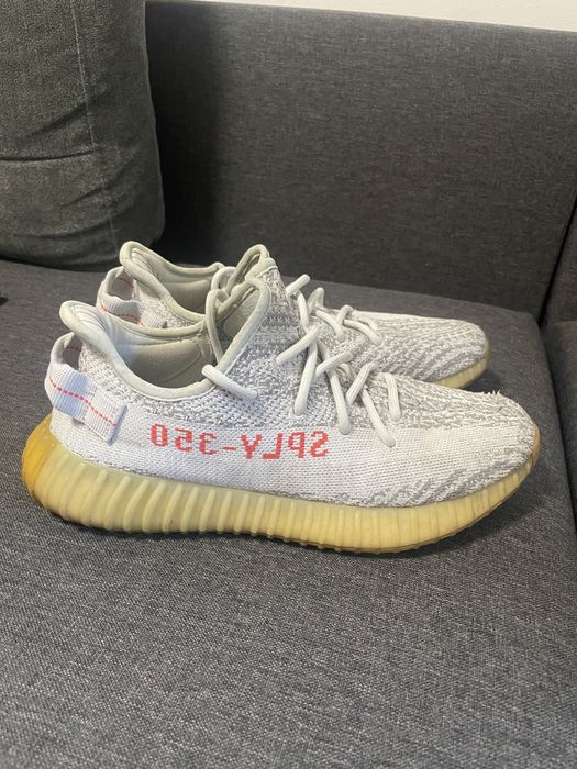 Vand yeezy uri originale