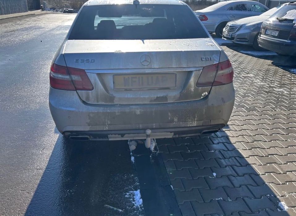 Mercedes E-Class AMG на части