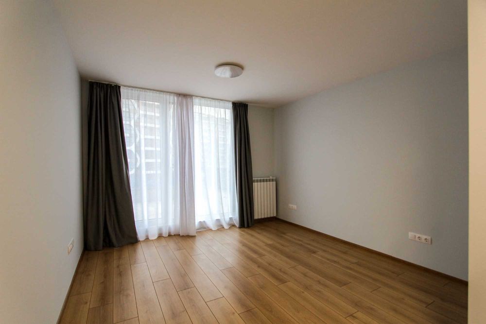 Дава се под наем Тристаен апартамент в София, Оборище - 120 кв.м за 797.64 € - Снимка #10