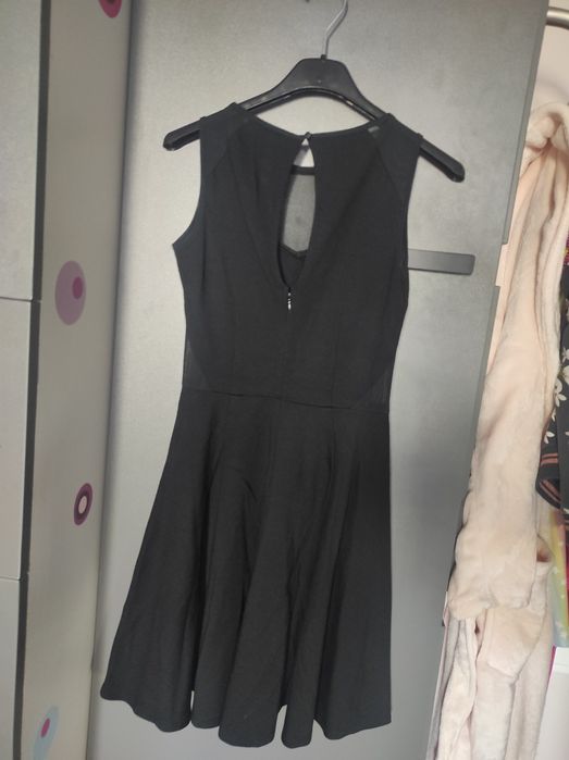 Сладка черна рокля Guess