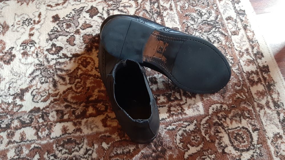 Ghete piele măsură 44