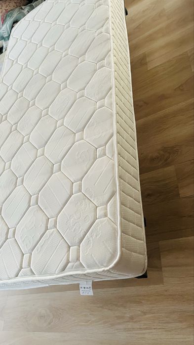 Срочно продам матрасыортопедический