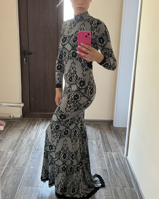 Дълга елегантна рокля