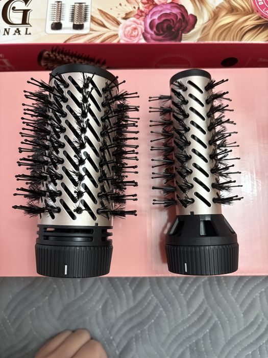 Фен-щетка с вращением