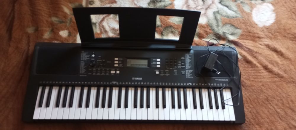 Синтезатор YAMAHA