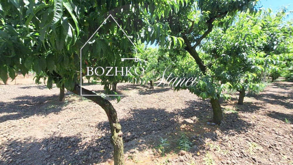 Продава се къща.