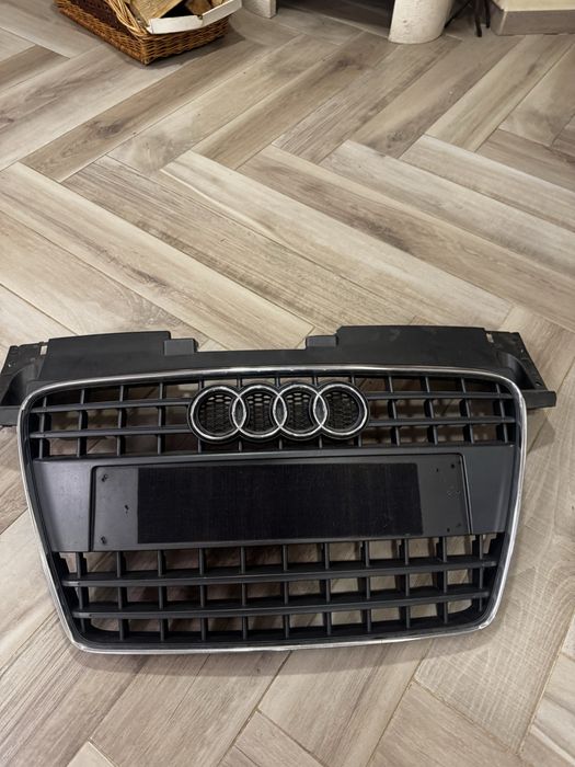 Vand grila originala Audi tt 8j 2006-2013