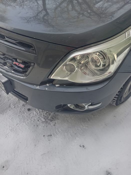 Продам фары на Шевроле Кобальт с Би лэд линзой.