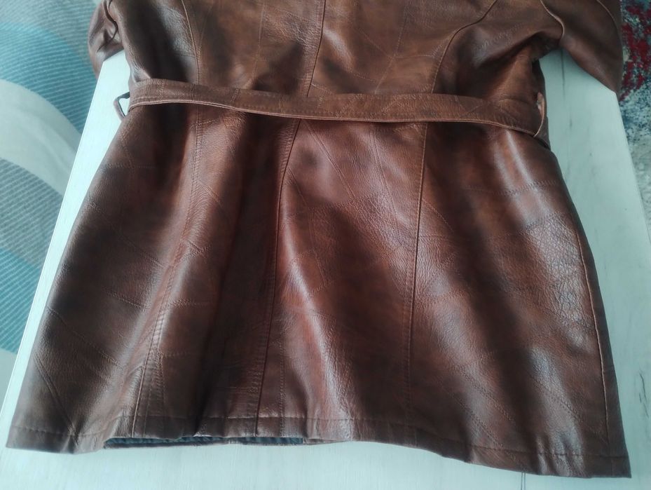 Дамско яке с пух