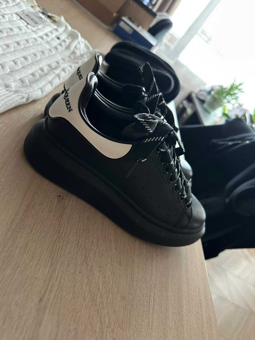 Alexander McQUEEN 37