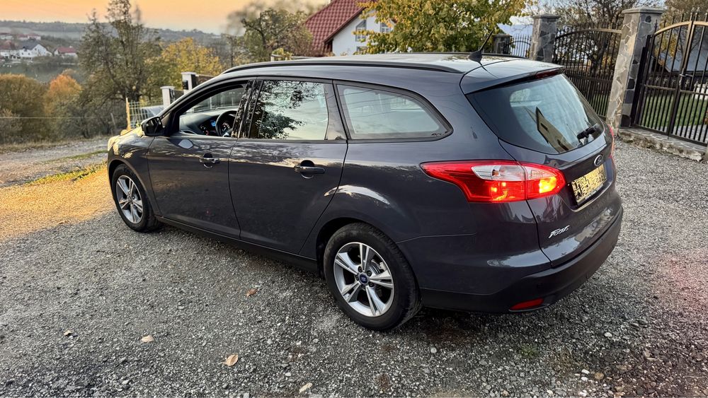 FORD Focus 2014 — imagine 3