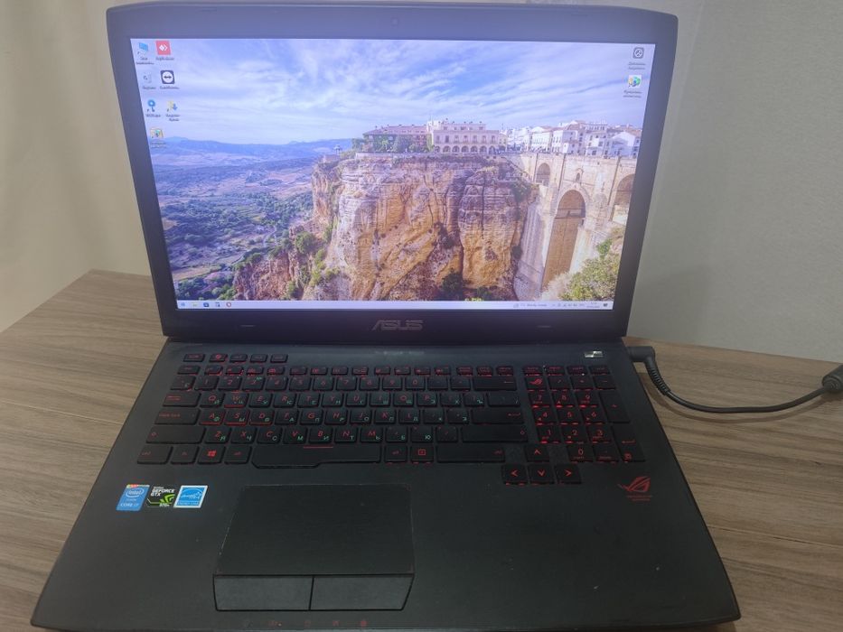 Игровой ноутбук Asus G751J