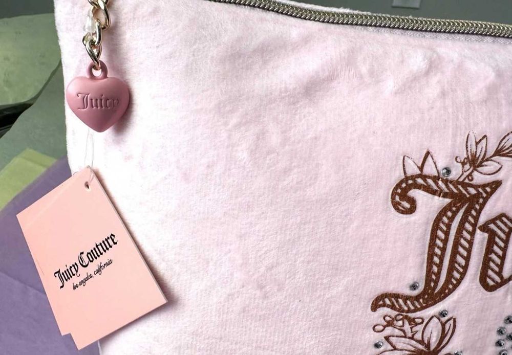 Оригинал JUICY COUTURE Розова Велурена Козметична Чанта/Несесер Голяма НОВИ с Етикет Избери!