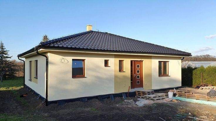 Vand case modulare pe strctura metalica si panouri sandwich Romania