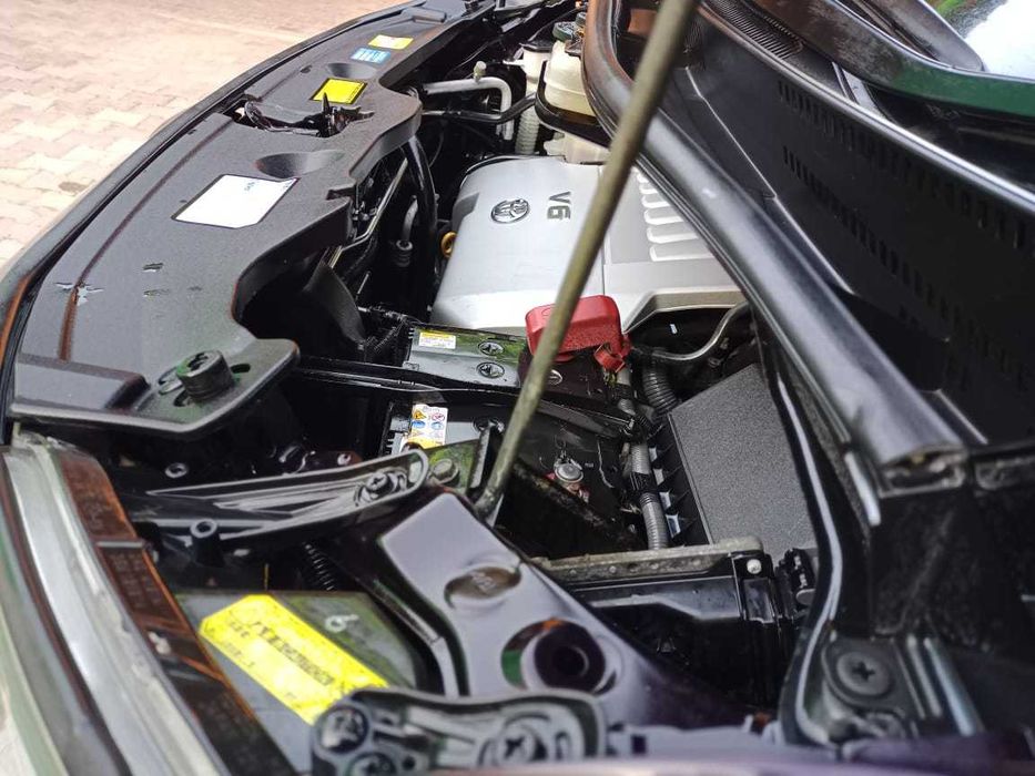 Продам автомобиль  Тойота Альфавд