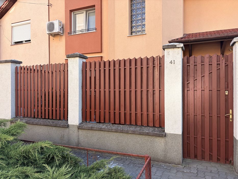 Vand gard  curte complet
