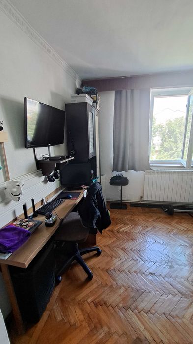 Apartament 3 camere de vanzare in centrul vechi