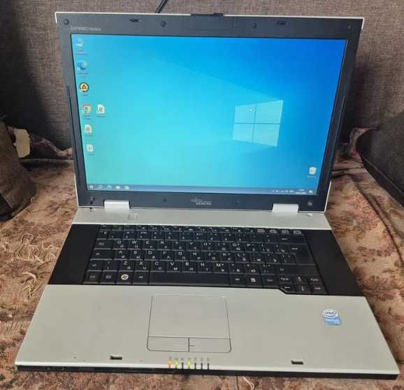 aksiya  Noutbuk  Fujitsu Esprimo Mobile V6535 Notebook