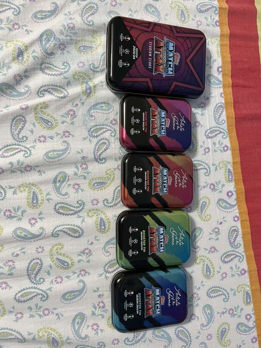 ПРАЗНИ метални кутии Match Attax